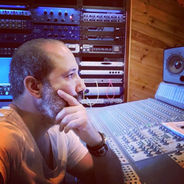 In the middle of a studio session

#recording #studioengineer #work #pic